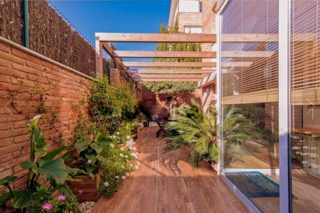 Bonito Duplex Con Piscina En Barcelona&Playa Lejlighed Tiana Eksteriør billede